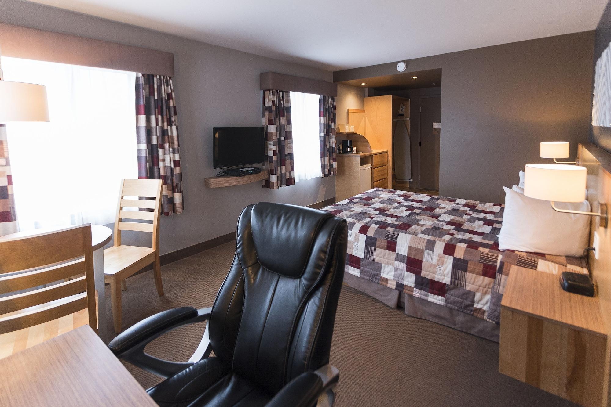 Econo Lodge Ла-Мальбе Екстер'єр фото